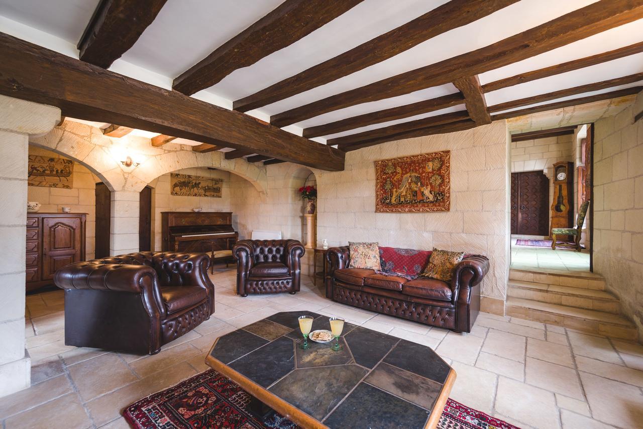 Le Manoir De La Baldette Bed & Breakfast Gennes-Val-de-Loire Bagian luar foto